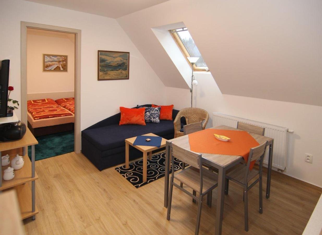 Apartma Jablonec Jablonec nad Nysą Zewnętrze zdjęcie